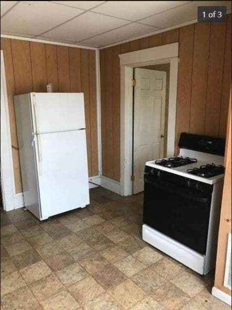 39 S Arch Ave unit 2, Alliance, OH 44601 - photo 3