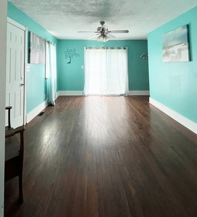 30 West St, Mooresville, IN 46158 - photo 5