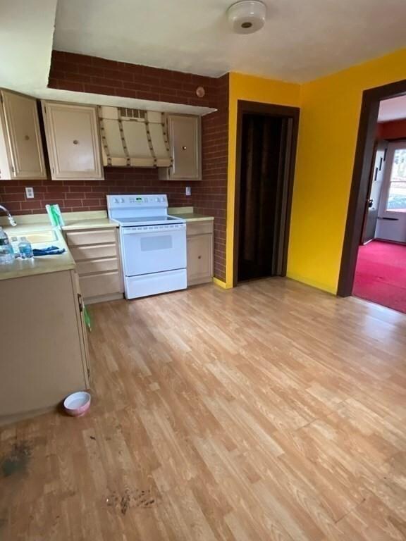 106 Monroe St, Douglas, MA 01516 - photo 6