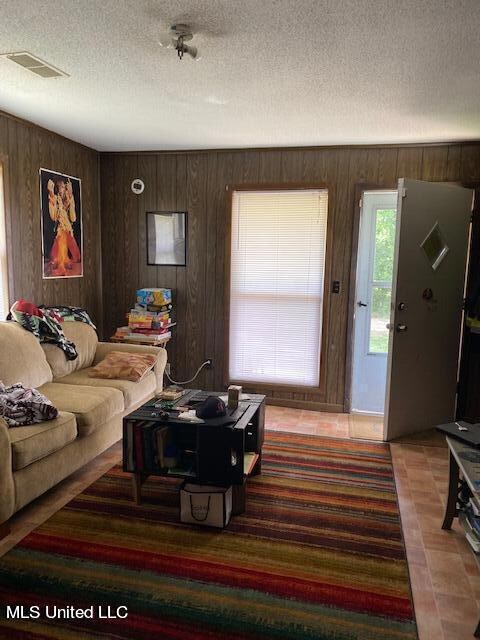 3521 Horn Lake Road 4