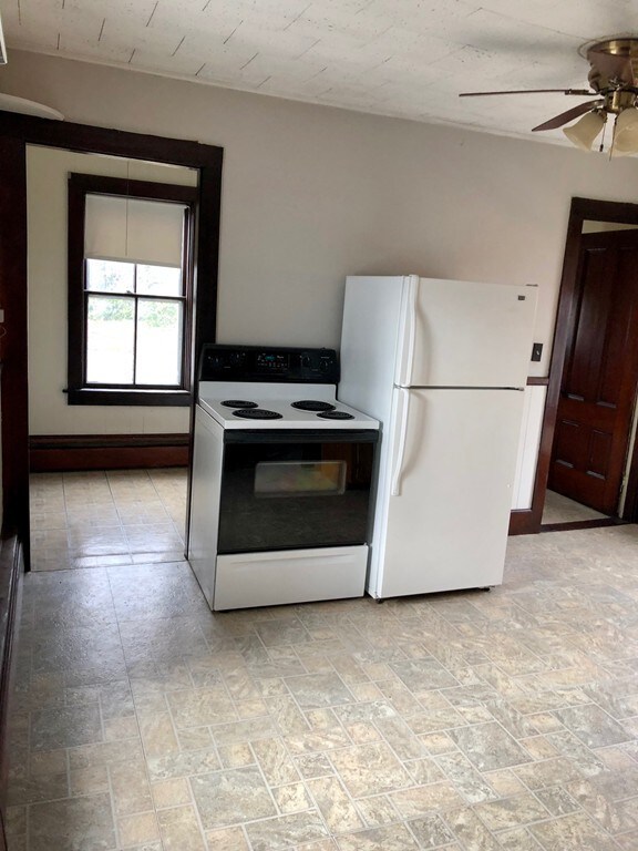 60 Tremont St unit 2, Taunton, MA 02780 - photo 3