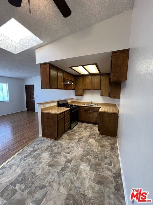 1114 W 155th St unit B, Gardena, CA 90247 - photo 7