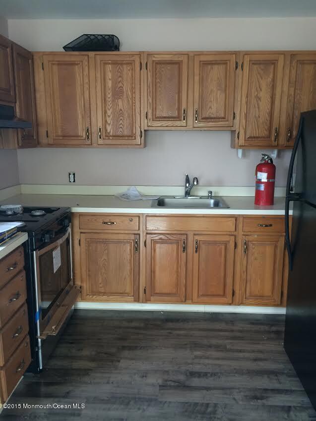 140 Ocean Ave unit 3, Sea Bright, NJ 07760 - photo 6