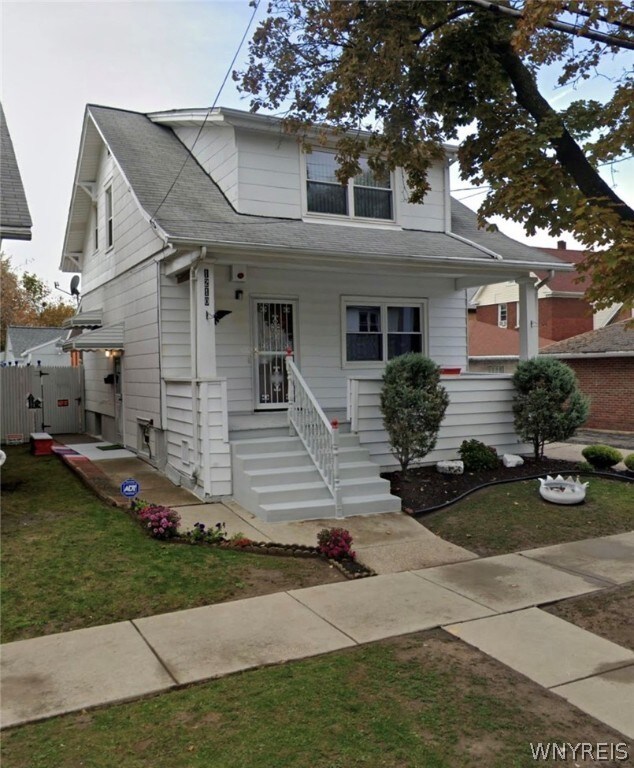 1210 17th St, Niagara Falls, NY 14301 - photo 2