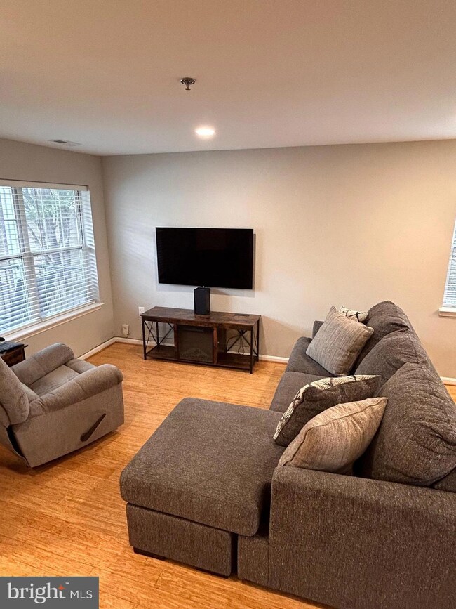 517 Mcmanus Way, Towson, MD 21286 - photo 6