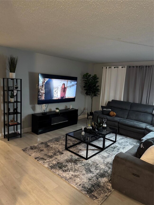 Manors of Inverrary unit 401, Lauderhill, FL 33319 - photo 4