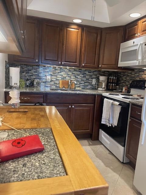 34 Hastings C unit 34, West Palm Beach, FL 33417 - photo 4