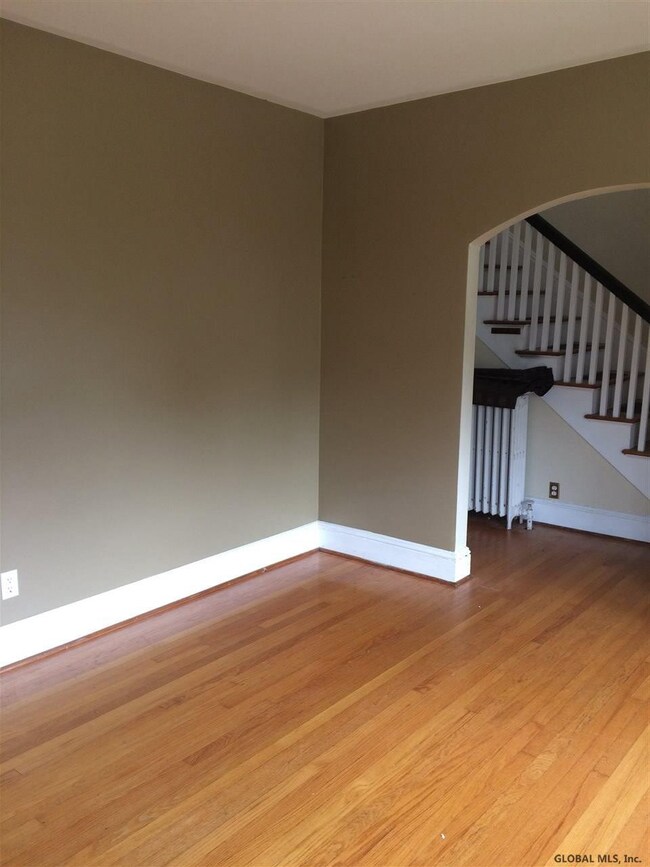 18 Van Buren St, Albany, NY 12206 - photo 3