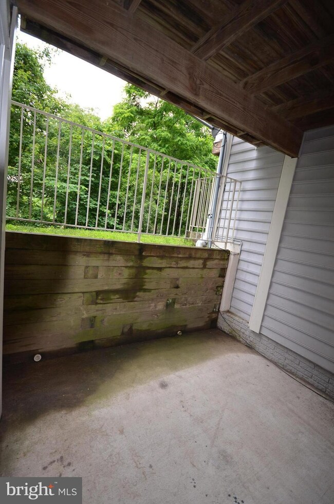 9298 Cardinal Forest Ln unit A, Lorton, VA 22079 - photo 7