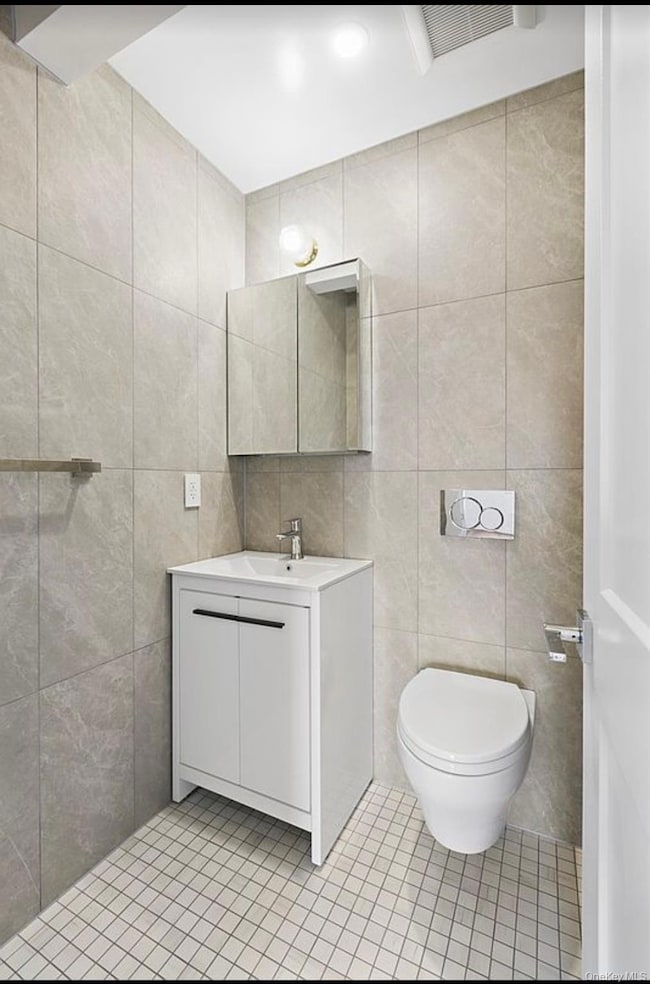 4005 Ithaca St unit 4B, Elmhurst, NY 11373 - photo 7