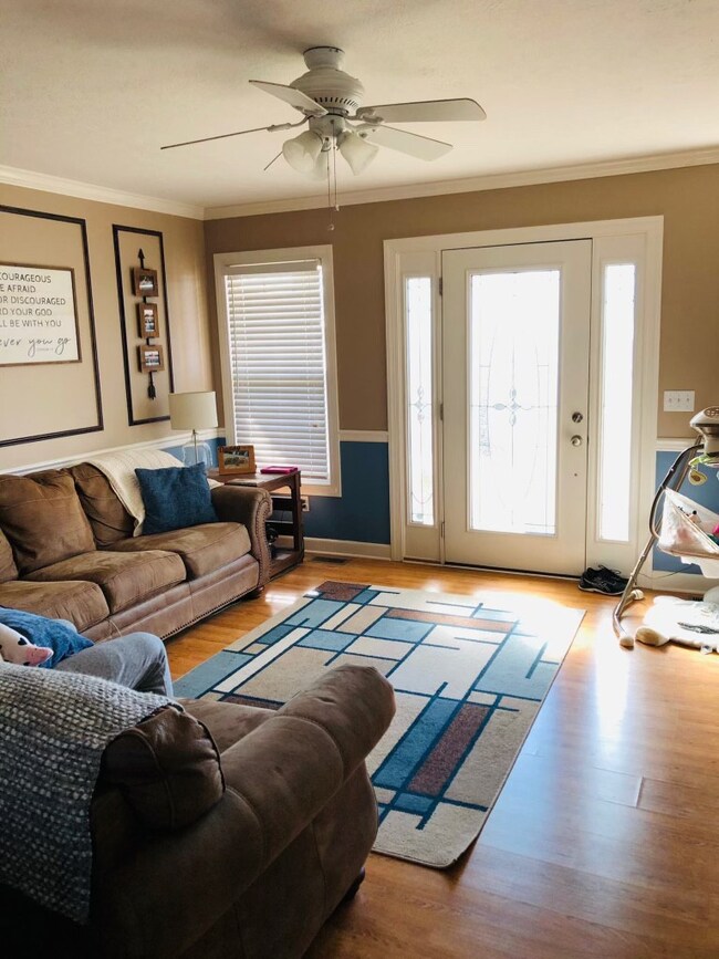 216 Jordan Ave, Shelbyville, TN 37160 - photo 3