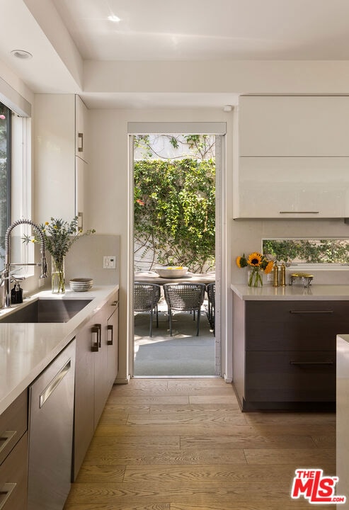 7350 Pacific View Dr, Los Angeles, CA 90068 - photo 6