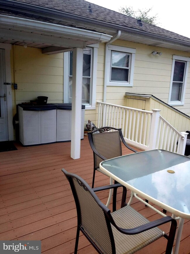 5301 Catalpha Rd, Baltimore, MD 21214 - photo 3