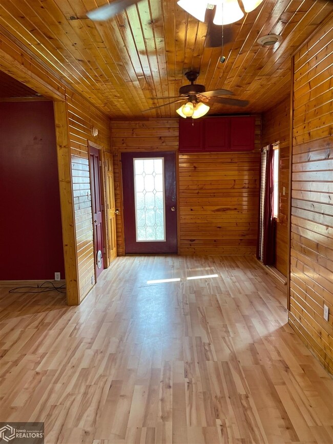 808 S Main St, Clarion, IA 50525 - photo 7