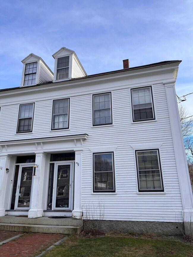 69 Middle St, Saco, ME 04072 - photo 2