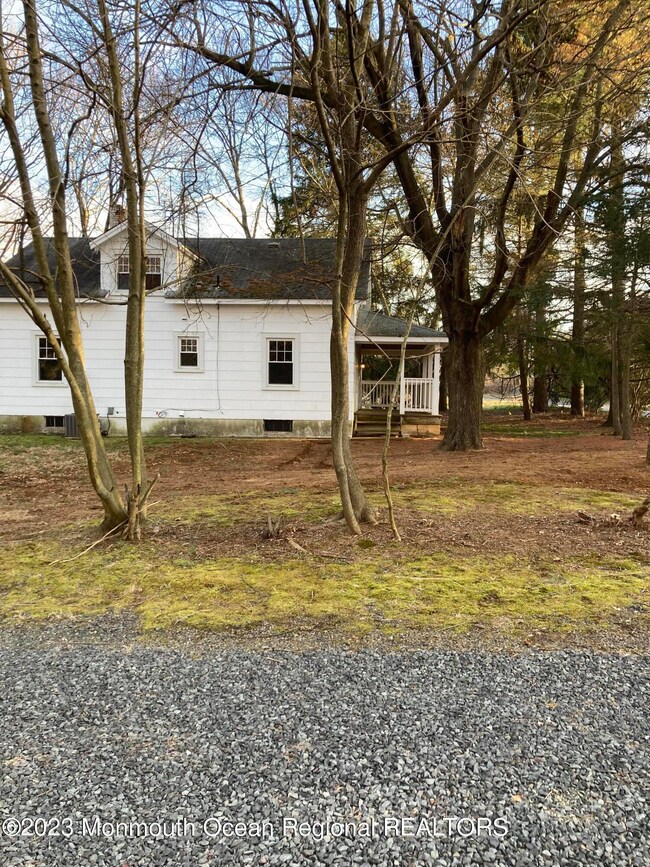245 School Rd E, Marlboro, NJ 07746 - photo 7