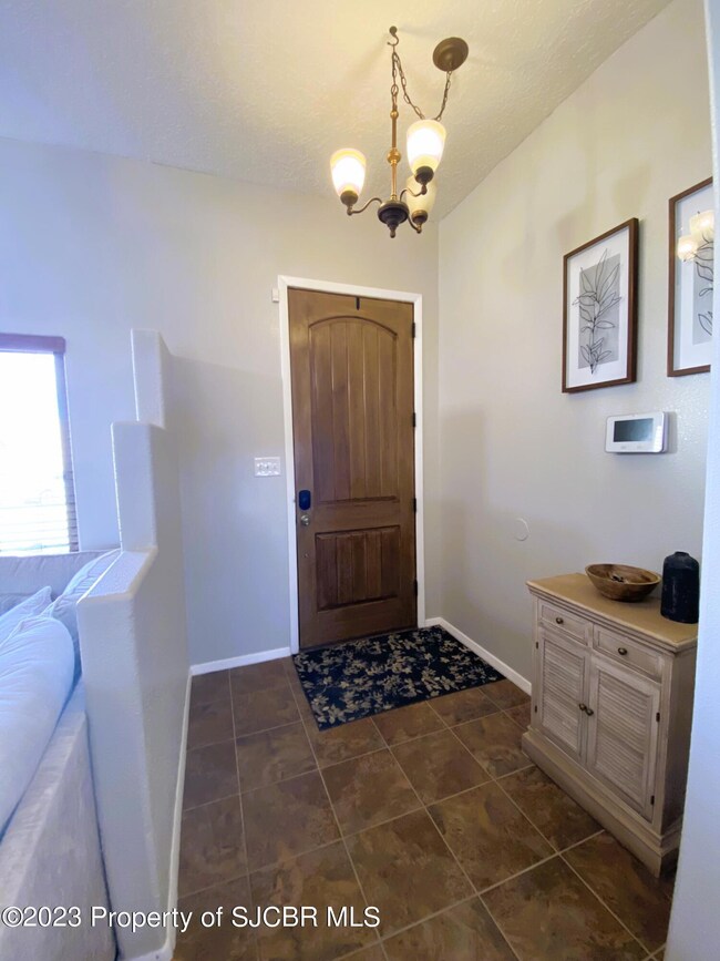 6101 Santo Domingo Dr, Farmington, NM 87402 - photo 2