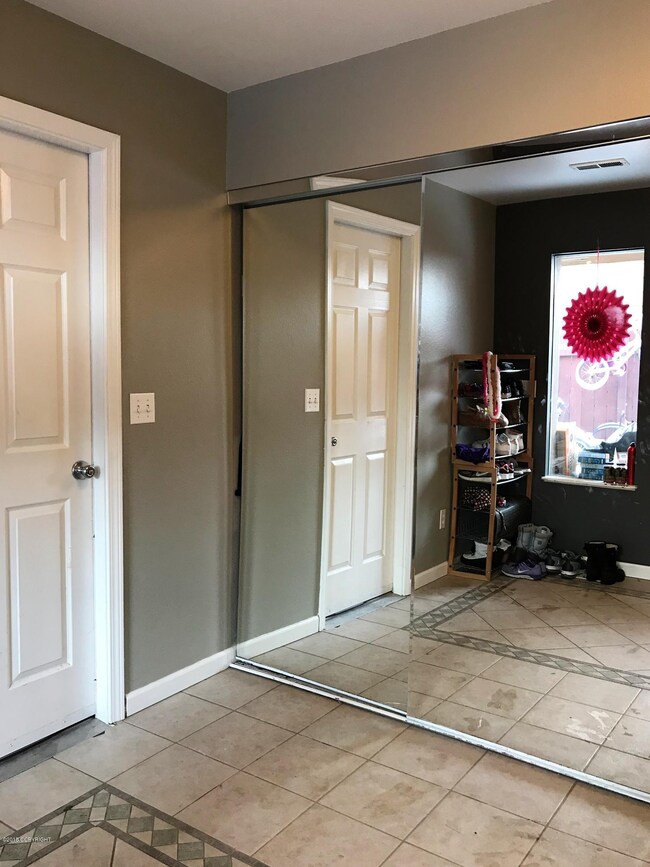 Entryway2