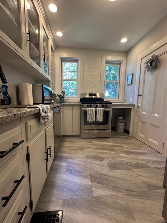 21 Jenison St unit 1, Newtonville, MA 02460 - photo 3