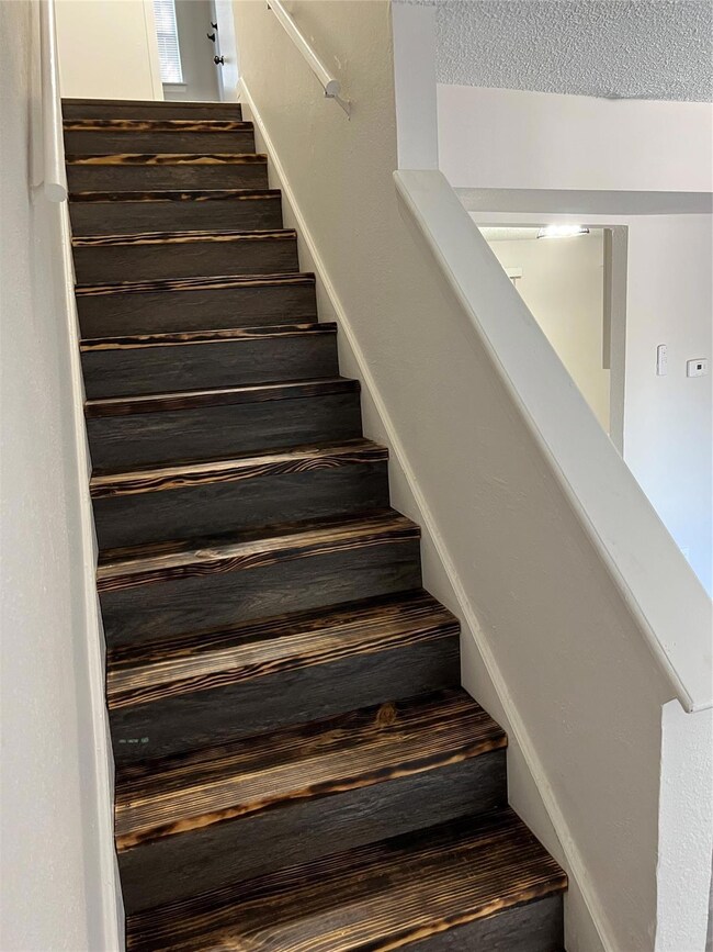 6300 Midway Rd unit D, Springtown, TX 76082 - photo 2