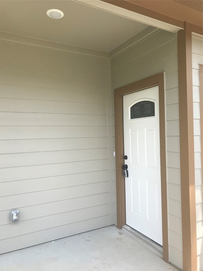 8215 Sealey St unit A, Houston, TX 77088 - photo 2