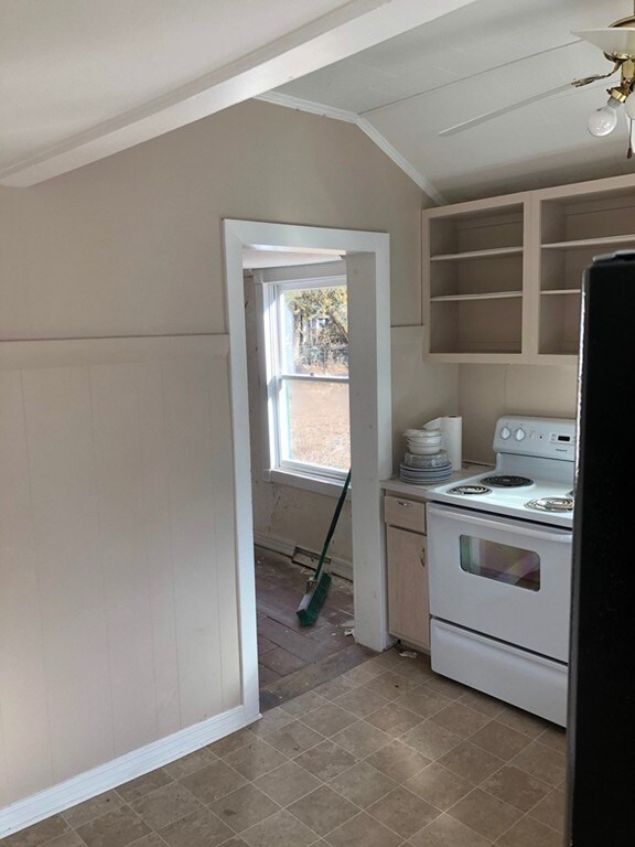 7 West St, Hanson, MA 02341 - photo 2