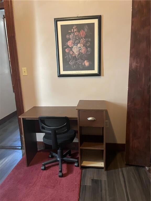 Office/study area located in one of the bedrooms