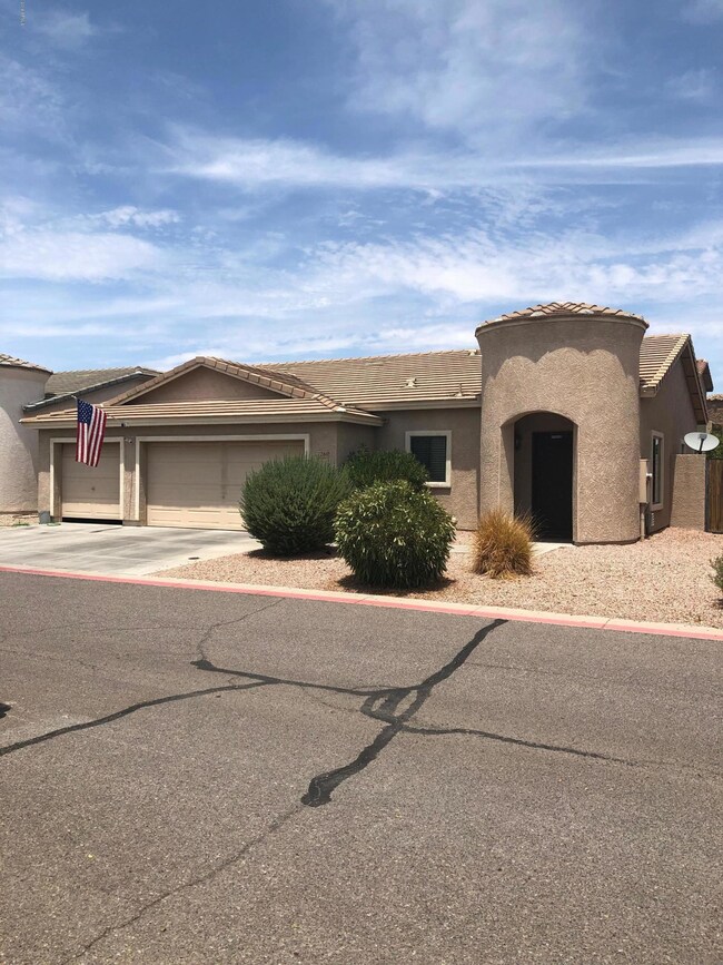 2260 28th good front of house good