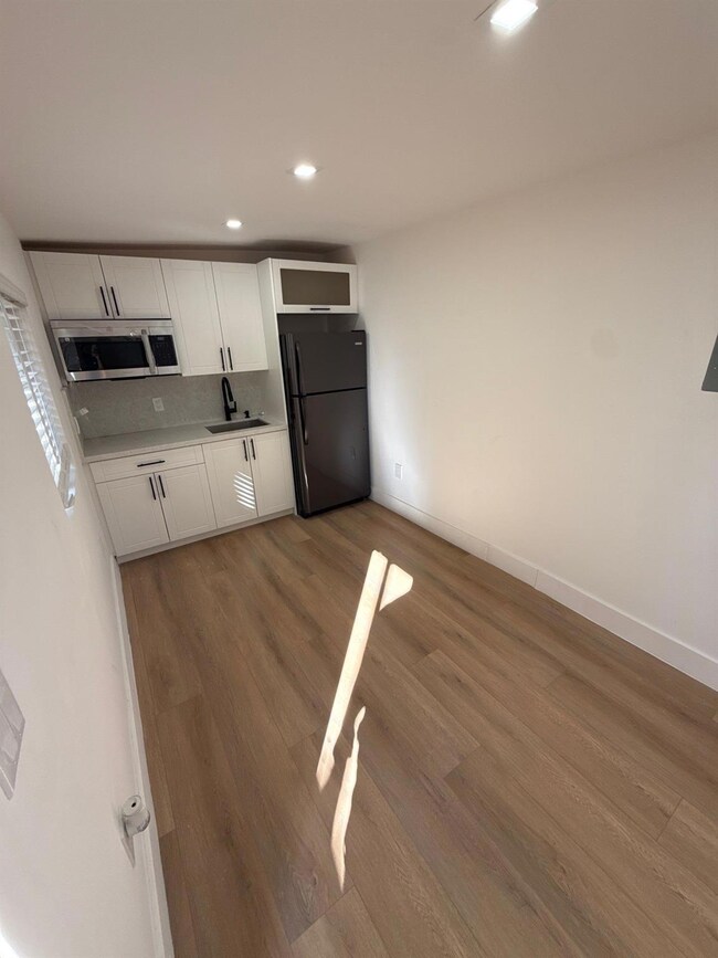 1282 NW 35th St unit 5, Miami, FL 33142 - photo 2