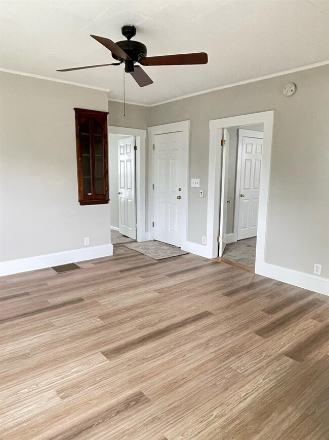 11 Norton St unit A, Nashua, NH 03064 - photo 3