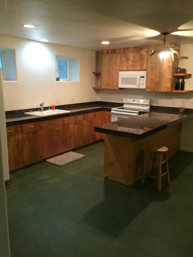 6045 Bodenburg Loop, Butte, AK 99645 - photo 4