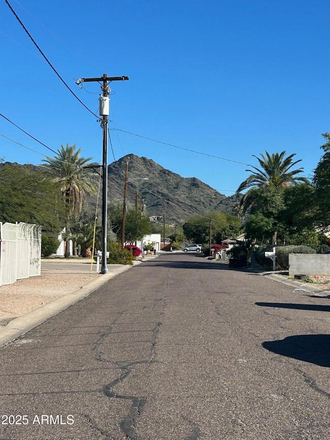 1213 E Vogel Ave unit 3, Phoenix, AZ 85020 - photo 4