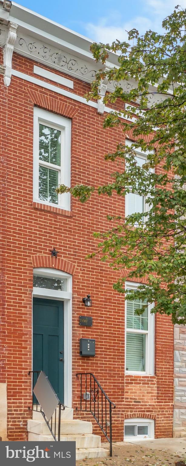 1006 E Biddle St, Baltimore, MD 21202 - photo 2