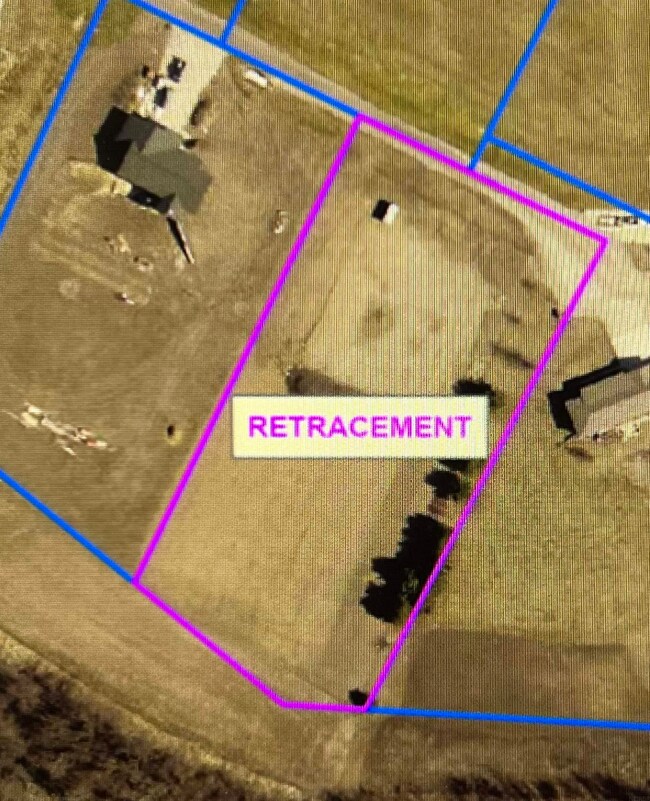 2210 S Linn Ave, New Hampton, IA 50659 - photo 3