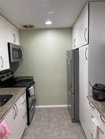 197 Kent St unit 46, Brookline, MA 02446 - photo 2