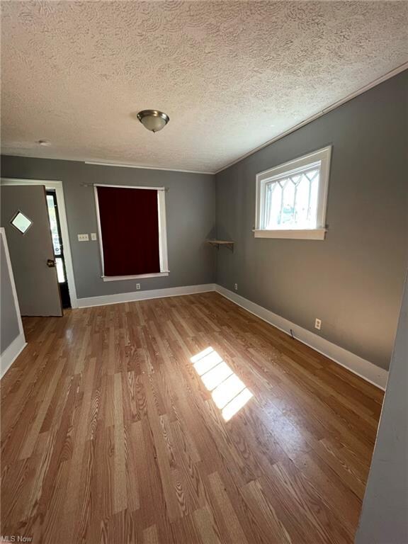 1853 E 34th St, Lorain, OH 44055 - photo 3