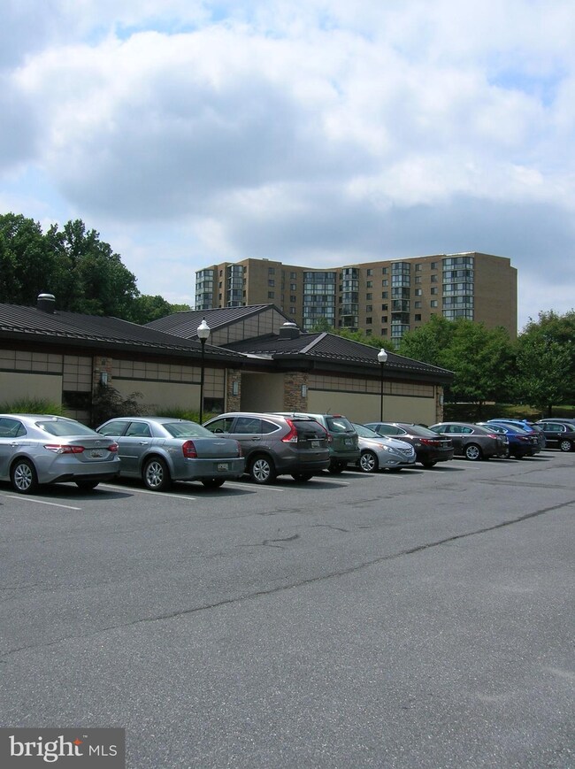 The Fairways unit 6-303, Silver Spring, MD 20906 - photo 6