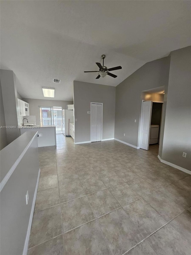 2527 W 76th St unit 208, Hialeah, FL 33016 - photo 2