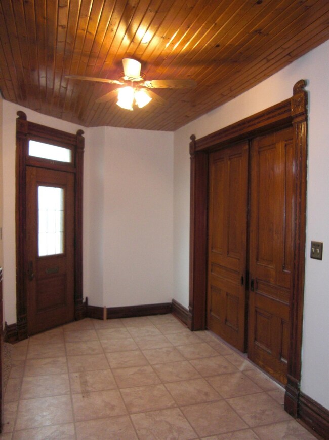 201 W Michigan St, Rolling Prairie, IN 46371 - photo 7