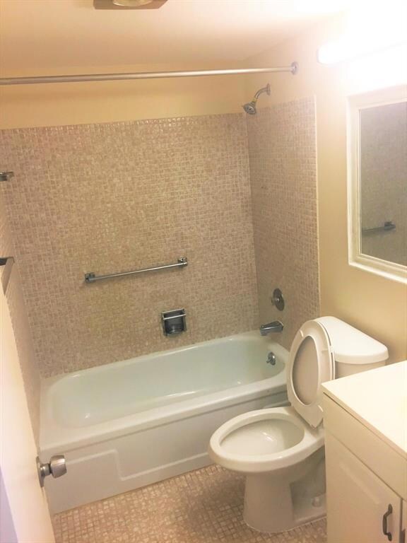 215 Windsor J, West Palm Beach, FL 33417 - photo 7