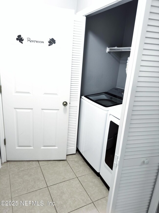 downstairs half bathroom/laundry