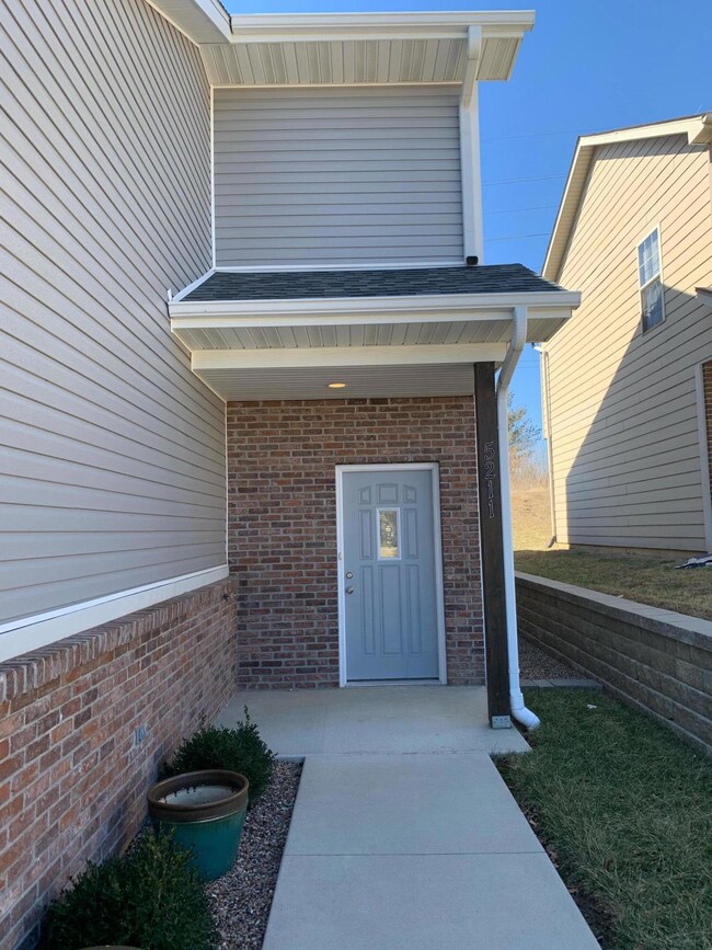 5209-5211 Silver Mill Dr, Columbia, MO 65202 - photo 6