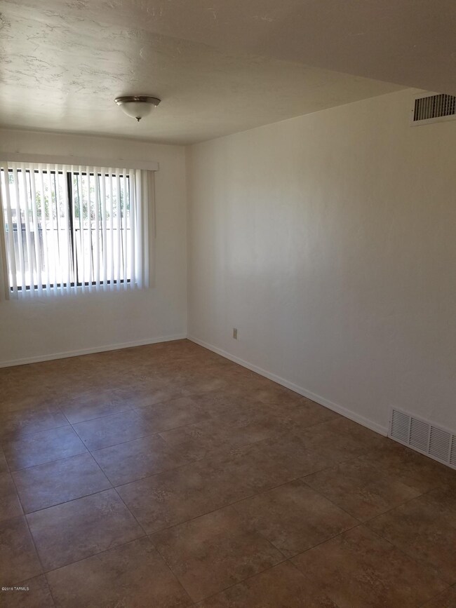 Dining area 3