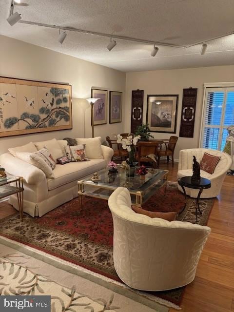 20332 Valley Forge Cir unit 332, King of Prussia, PA 19406 - photo 2