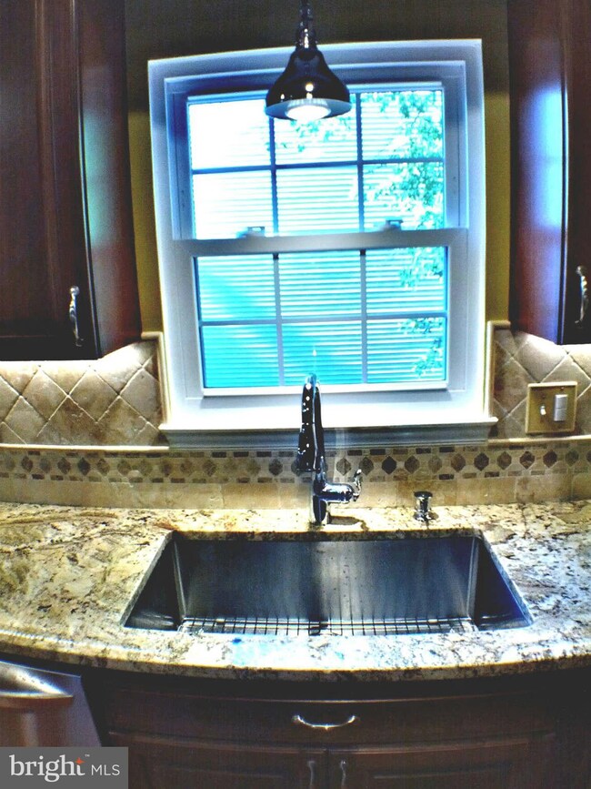 12229 Wye Oak Commons Cir unit 73, Burke, VA 22015 - photo 7