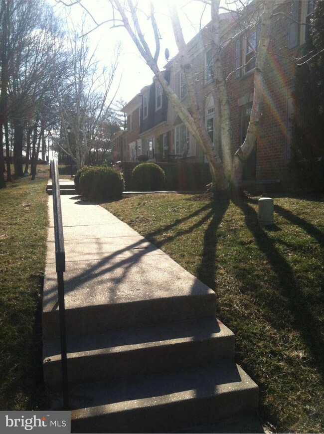 9819 Whiskey Run, Laurel, MD 20723 - photo 4