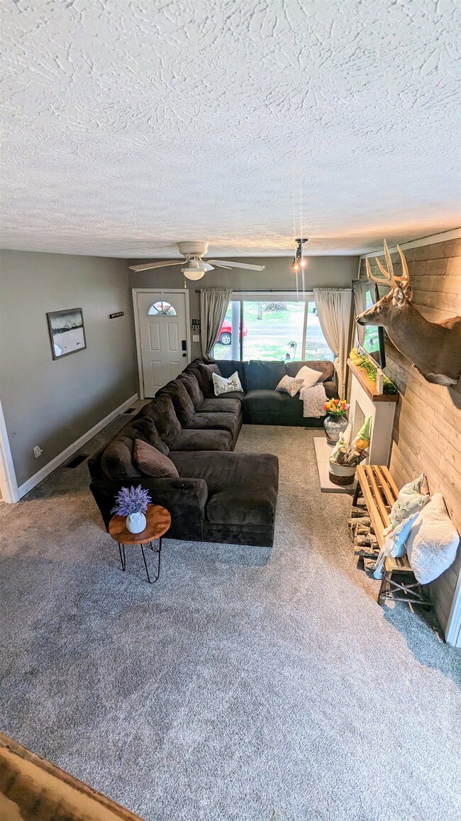 1905 E Main St, Greenup, KY 41144 - photo 5