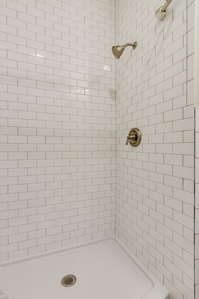 4527 S Evans Ave unit 2, Chicago, IL 60653 - photo 7