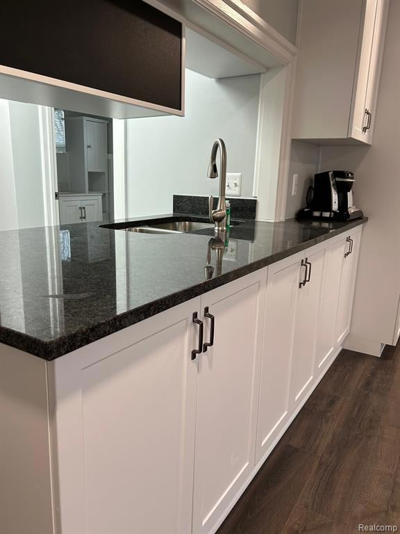 2455 Military St unit 5, Port Huron, MI 48060 - photo 4