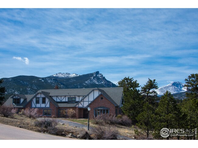 Great views of Twin Sisters, Meeker, and Longs